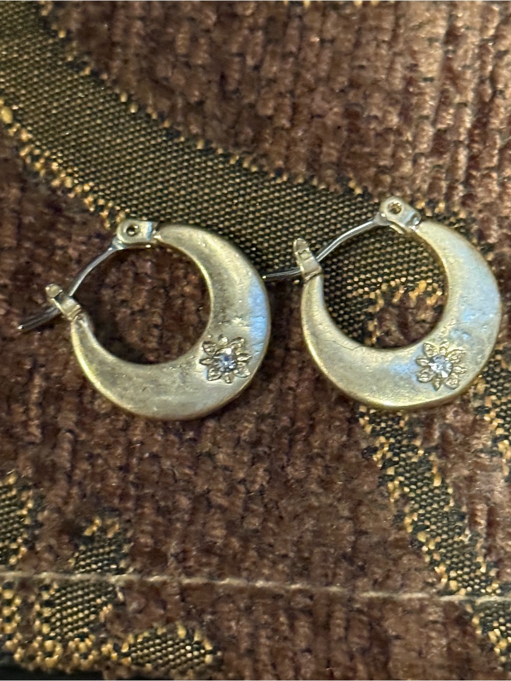 Sundance Floral Burst Mini Crescent Hoop Earrings - Picture 5 of 5